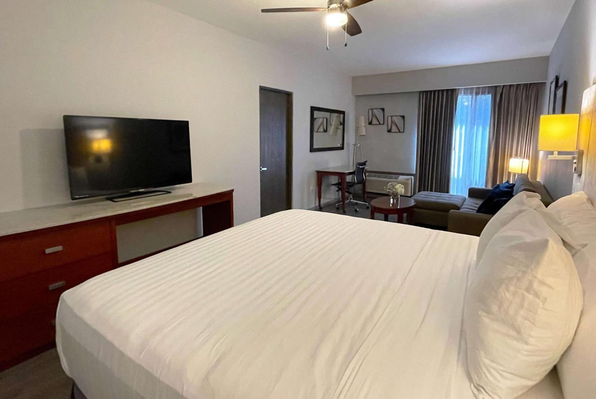 Esplendor By Wyndham Los Mochis Country Place Esterno foto