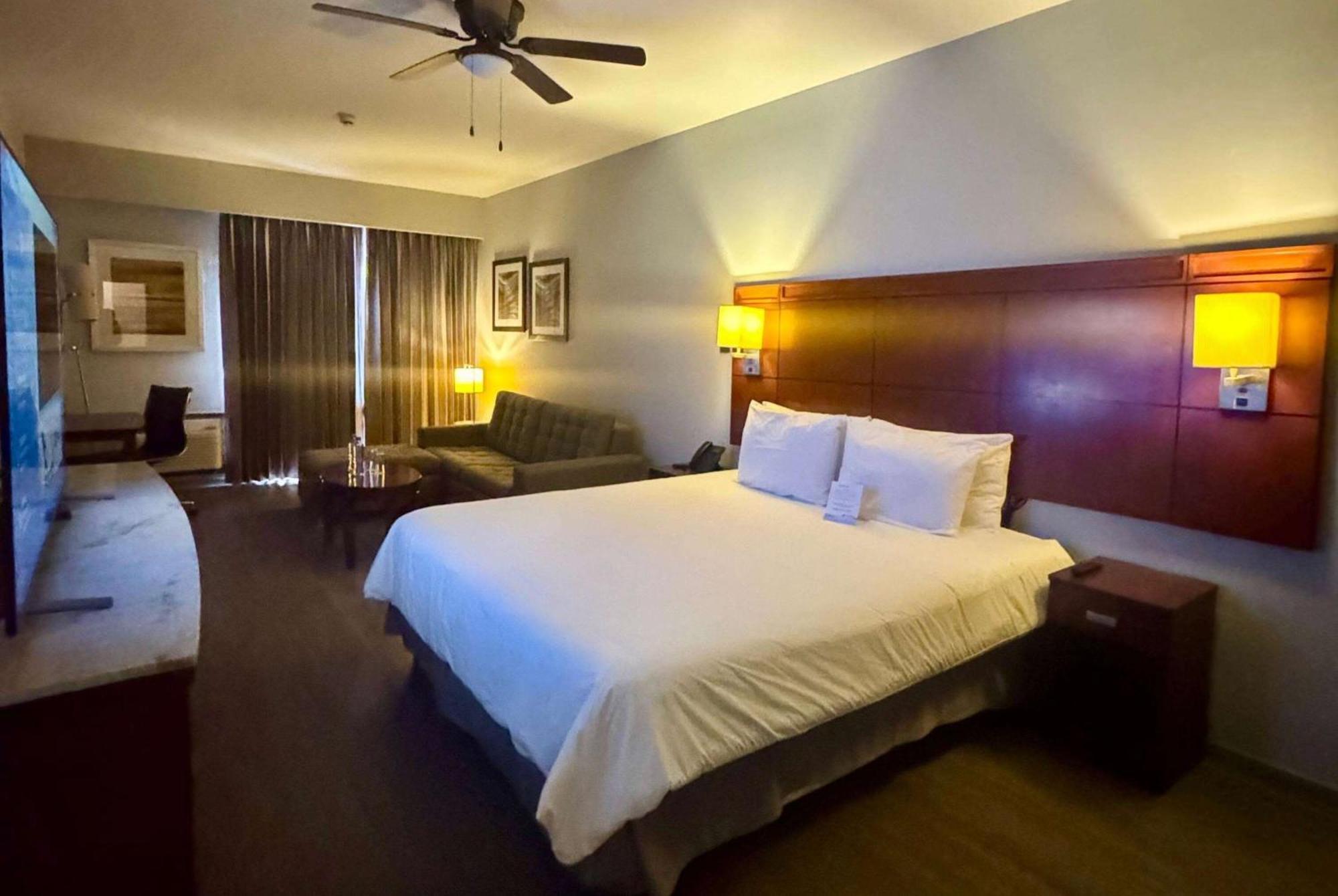 Esplendor By Wyndham Los Mochis Country Place Esterno foto
